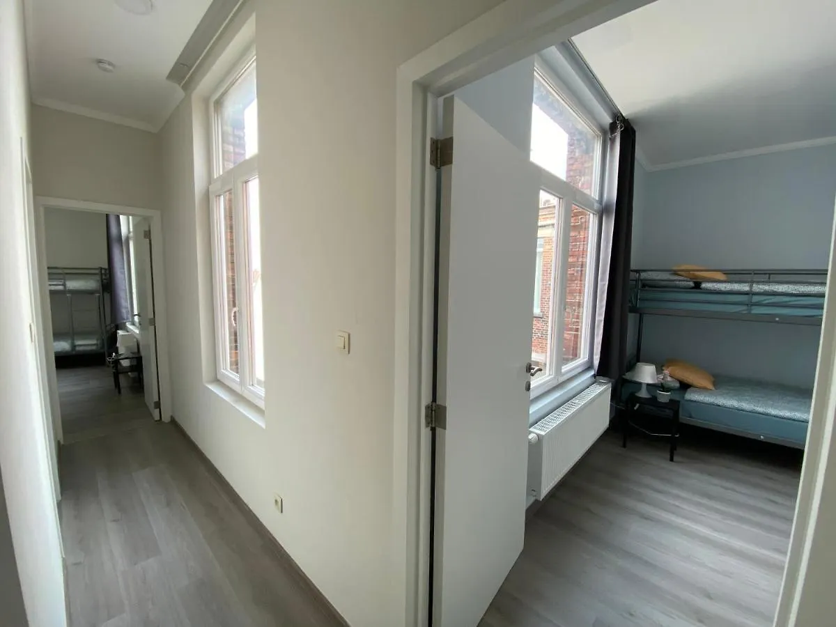 Apartments Plantin 3 Sleeping Rooms 2 Bathrooms. Anvers Belçika
