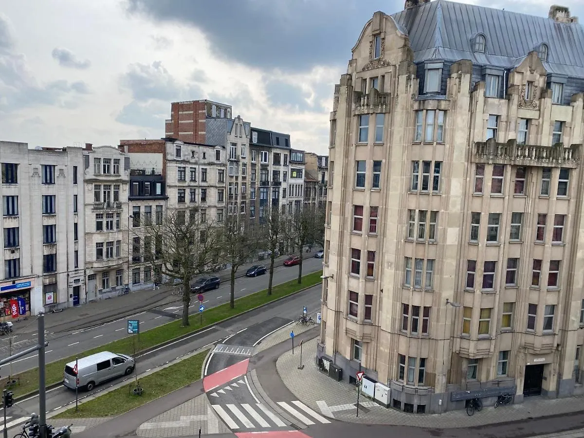 Apartments Plantin 3 Sleeping Rooms 2 Bathrooms. Antwerpen