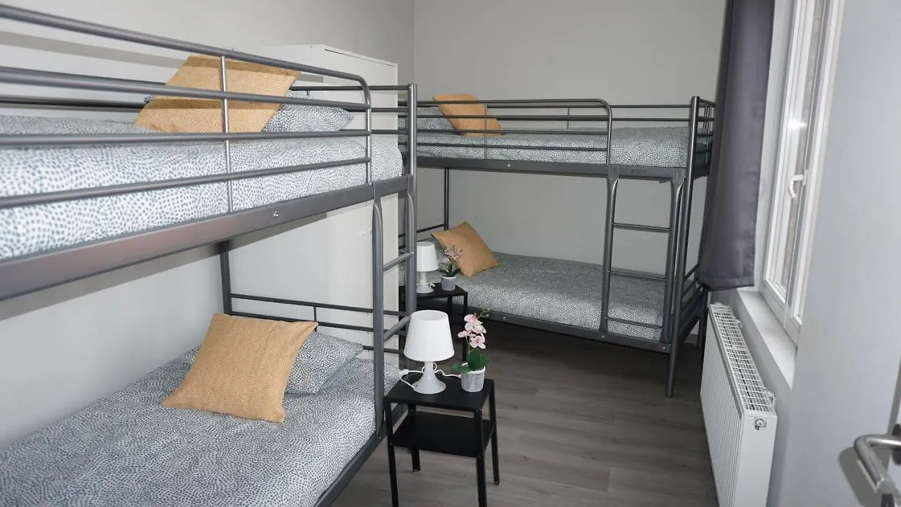 Apartments Plantin 3 Sleeping Rooms 2 Bathrooms. Anvers Belçika