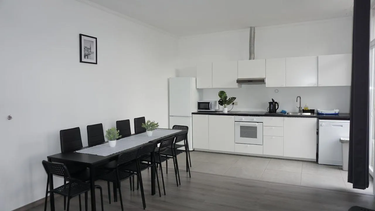 Apartments Plantin 3 Sleeping Rooms 2 Bathrooms. Anvers